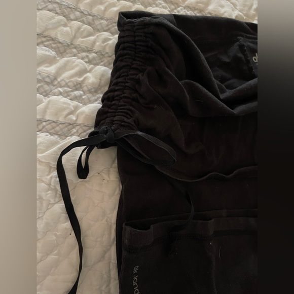 ALO flare leggings - Picture 5 of 8